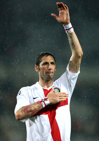 西班牙人董事：球队赛季目标为跻身前六，业务收入达到1亿欧（西班牙人董事：本赛季冲击前六，营收目标达1亿欧元）