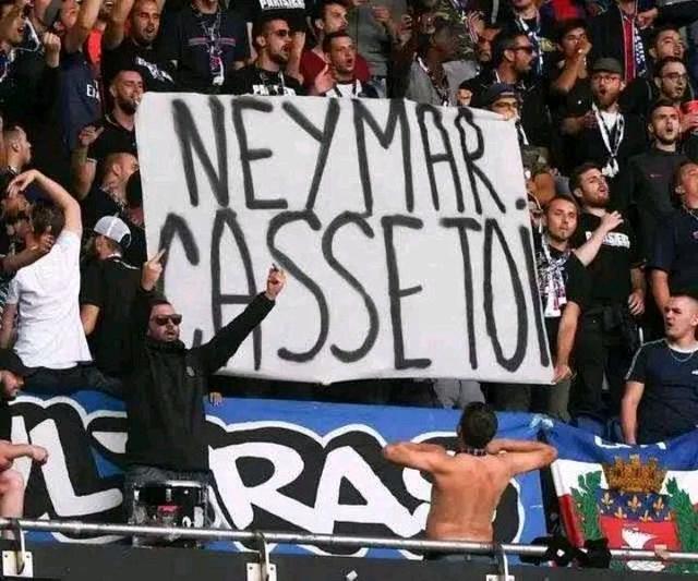 挣扎的蓝衣军团！意大利无缘直通世界杯，连续三届进入附加赛（蓝衣军团再陷困局：意大利无缘直通世界杯，连三届靠附加赛）