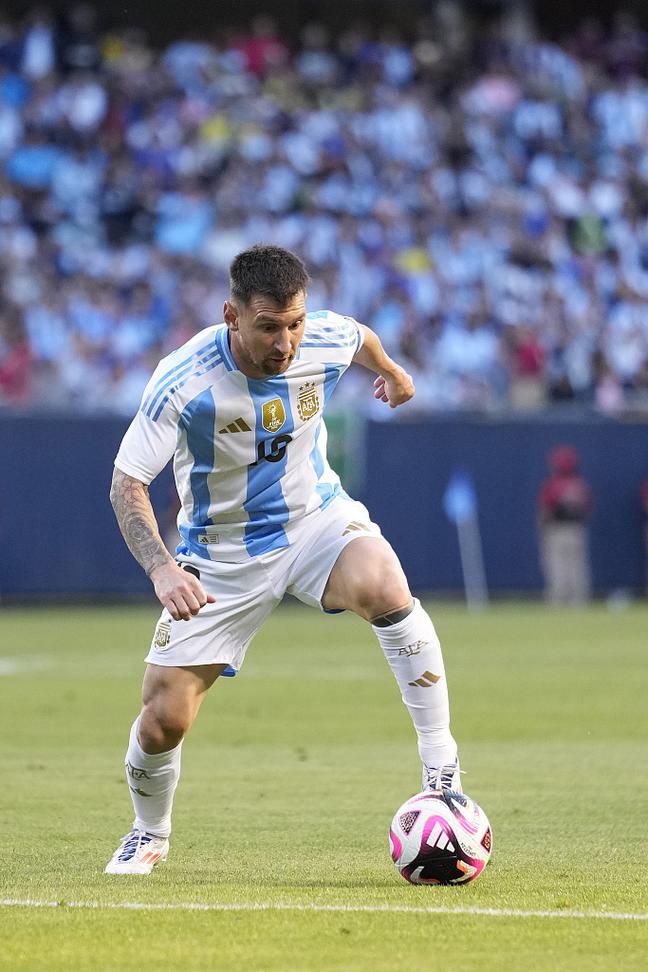 赵丽娜：女足输8球很多人破防，不知女足教练男的女的就开喷