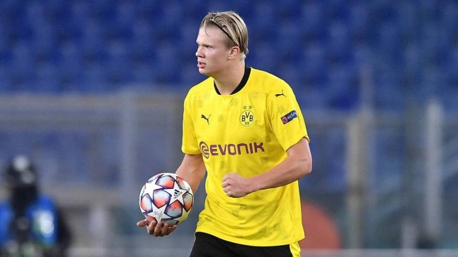 女排世联赛香港站：中国女排3-1日本队，八人表现满分，两人及格