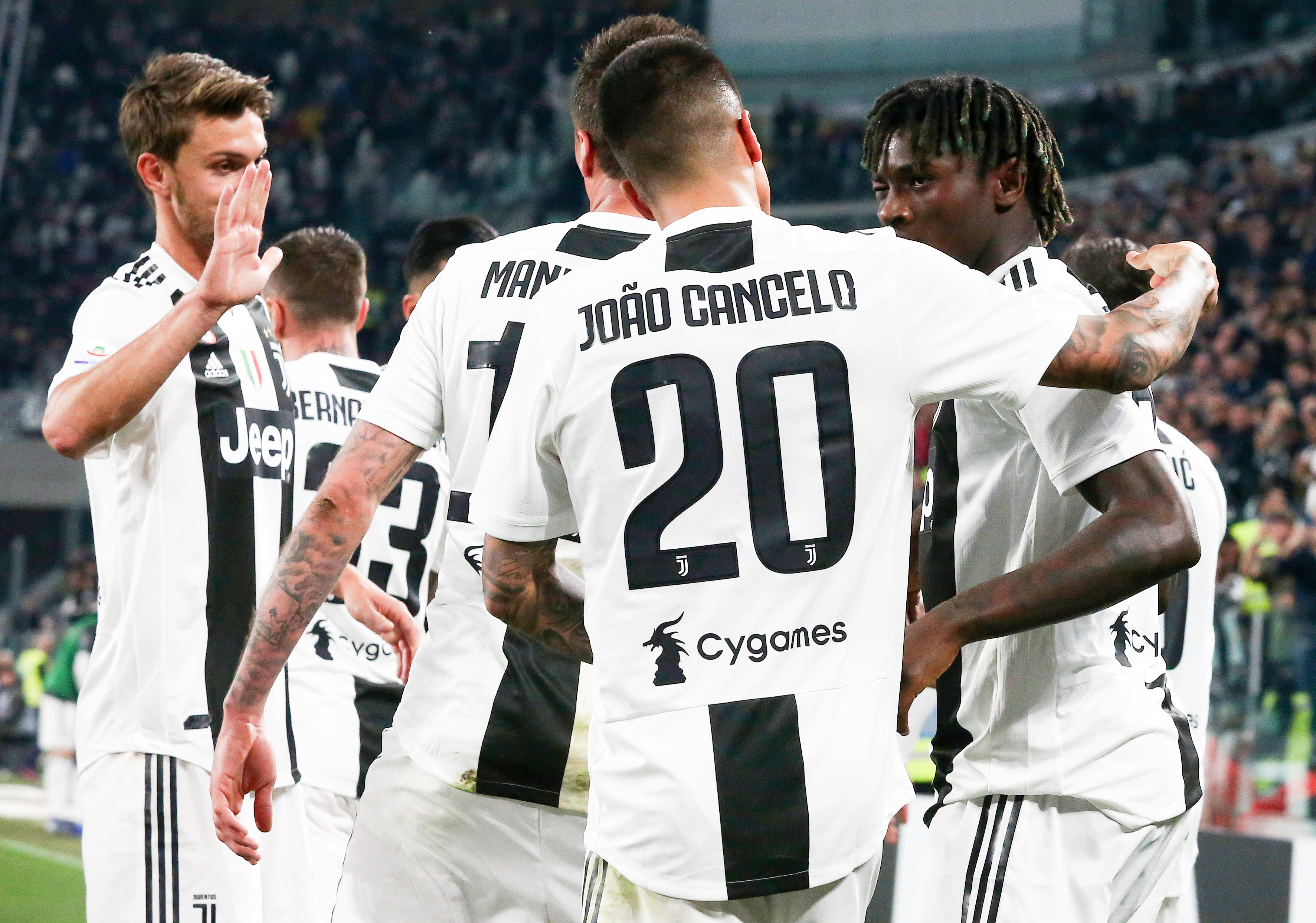 雷迪克：湖人目前首要任务是保护詹姆斯，而不是让他凑场次评奖