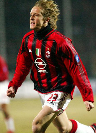 记者：阿莫林组建新的领导小组，包括B费、马奎尔、利马等人