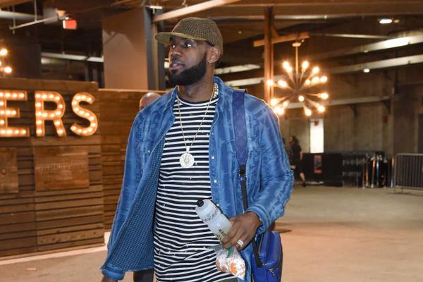 回望中巡赛昨日赛况，曾姚杰、施晗获得两连胜