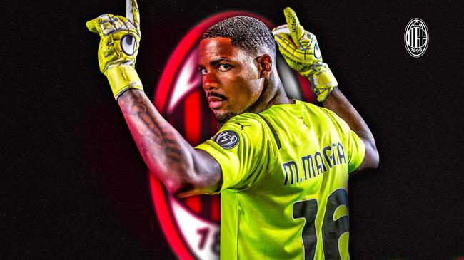 律师张冰质疑经纪人金畅无证还挣浙江上千万，后者回应：满嘴胡言