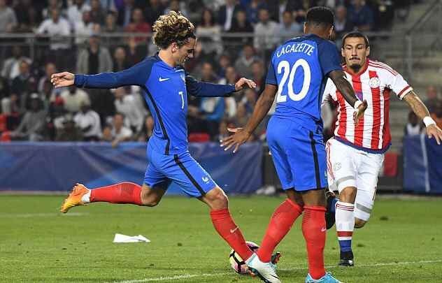 好消息！费尔明德容双双回归 巴萨中场迎来重磅补强