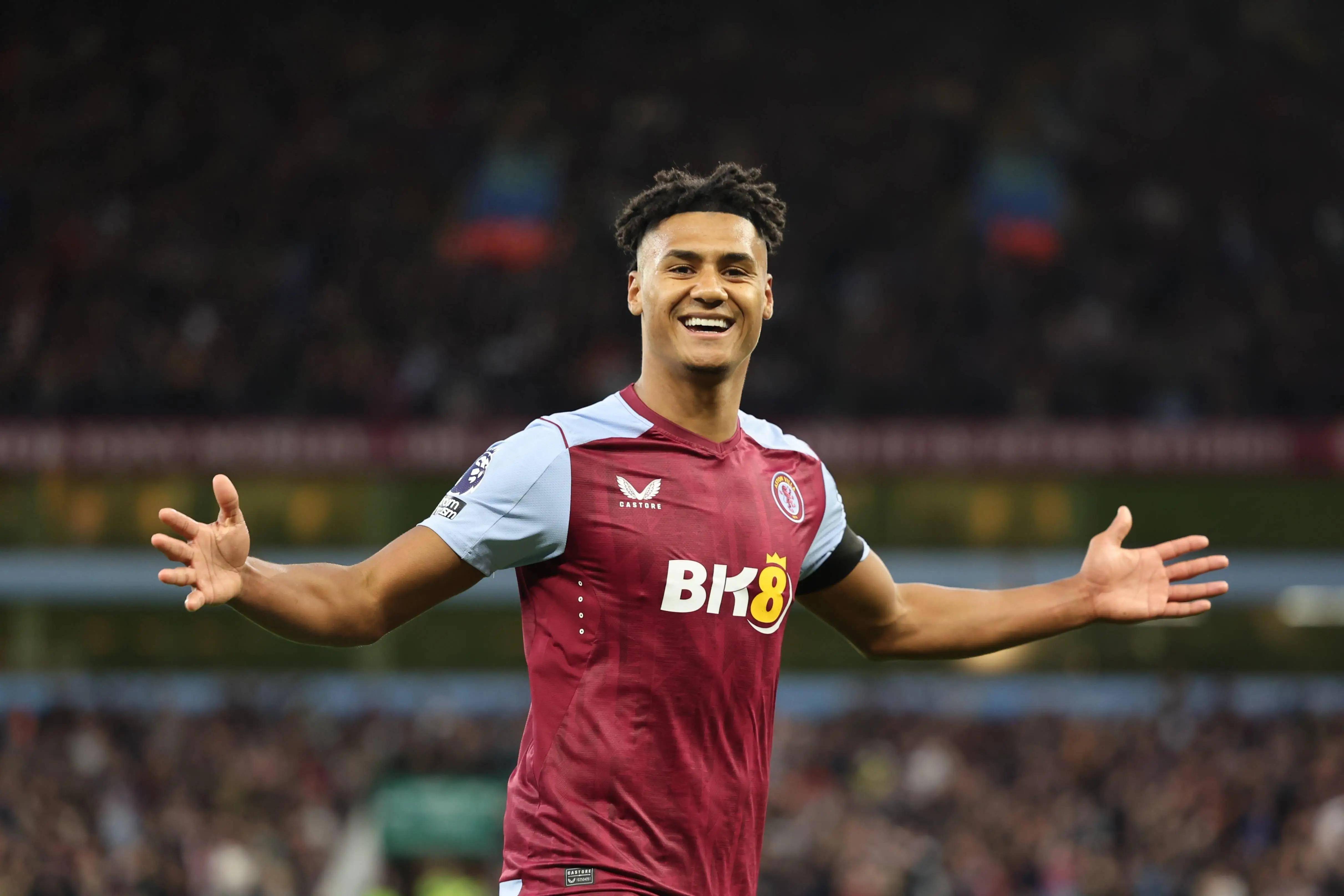 B费近4年多首次半场被换下，曼联生涯第三次（B费四年多来首次半场遭换下，曼联生涯仅第三次）