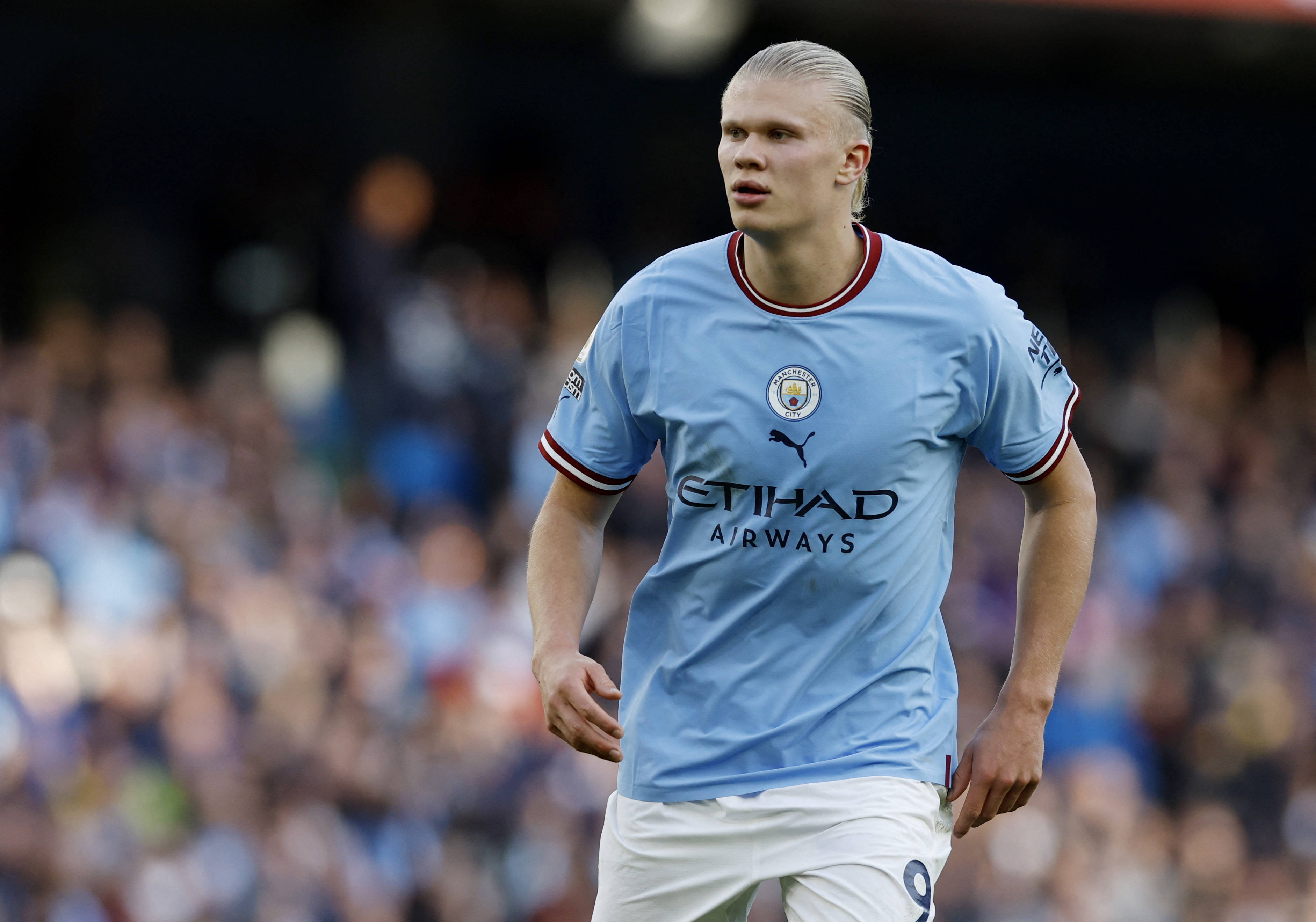 塞萨尔：齐沃为什么要换下博尼和泽林斯基？他俩明明表现最好