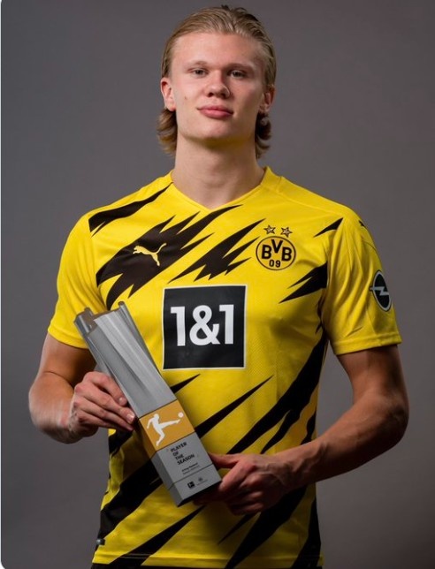 罗马诺：曼联并未与巴萨就费尔明展开谈判，球员只专注巴萨