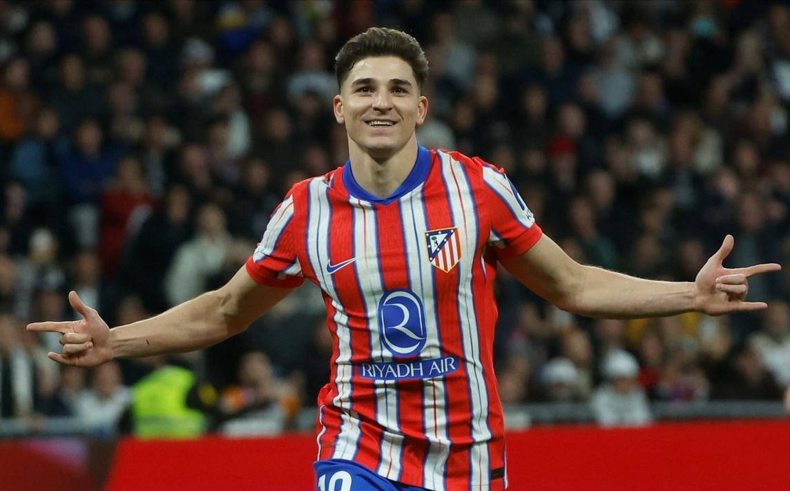 巴西2-0塞内加尔，埃斯特旺、卡塞米罗破门，库尼亚两度中框