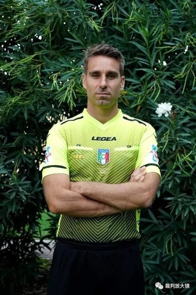 铁卫主场首球比肩C罗，曼联1-1西汉姆联，反超利物浦升英超第八（铁卫老特拉福德处子球追平C罗纪录，曼联1-1西汉姆，力压利物浦升至英超第八）